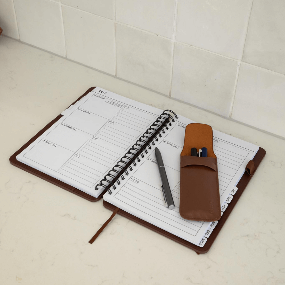 Men's 2026 Planner - Walnut Brown