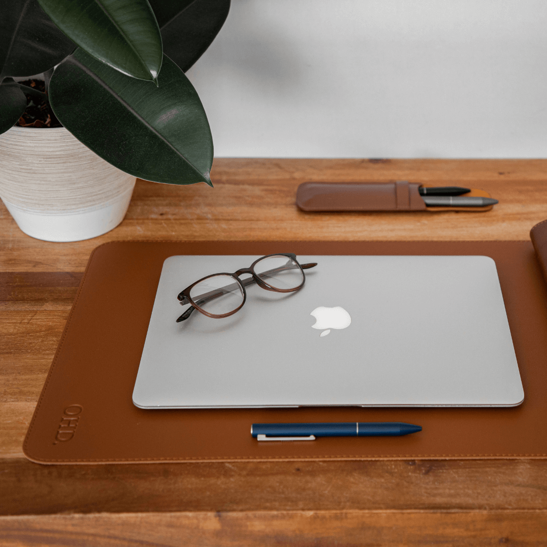 Men's Desk Mat - Walnut Brown