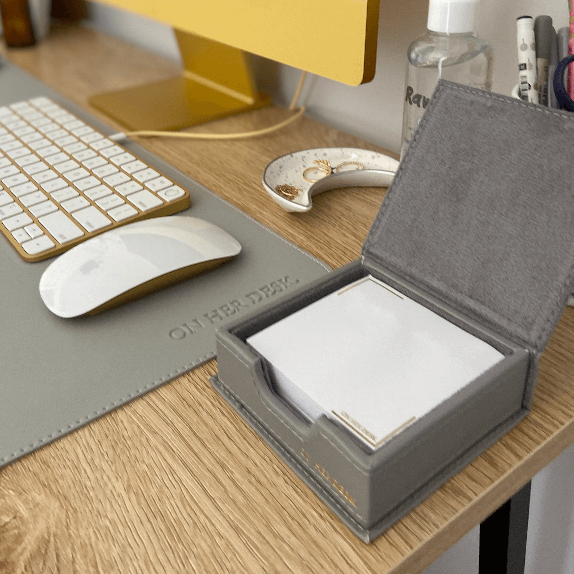 Sticky Note Holder - Grey